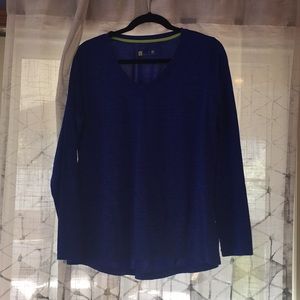 Xersion long sleeved performance top